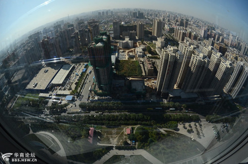 网友:电视塔俯拍西安+还真有国际化大都市范儿