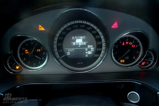 西荣豪二手名车推荐:2011款奔驰E300_西安车